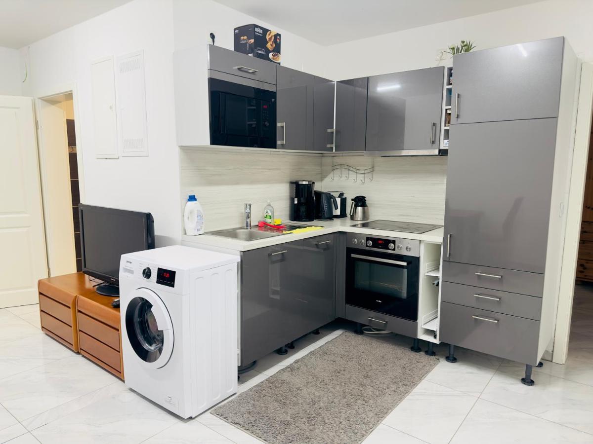 Fully Equipped Apartment 3 Rooms 5 Bed Hamburg Kültér fotó
